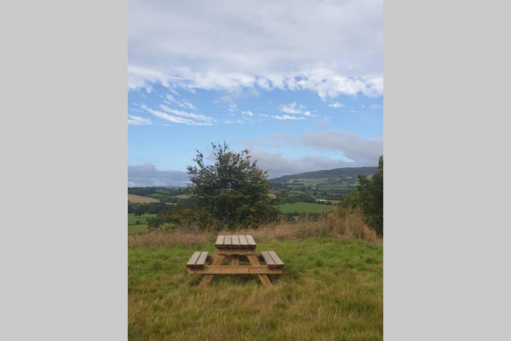Willow Lodge Abergavenny Zewnętrze zdjęcie